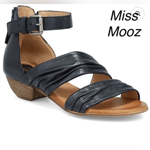 Miz Mooz Cassie Black Bovine Leather Wide Width  Ruche Strap Heeled Sandals EU38 - Picture 2 of 11